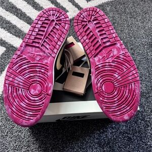 Jordan 1 Retro Low OG
Nigel Sylvester Better With Time